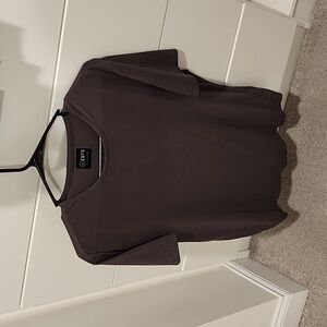 Cuts Clothing Elongated Brownish / Gray Large